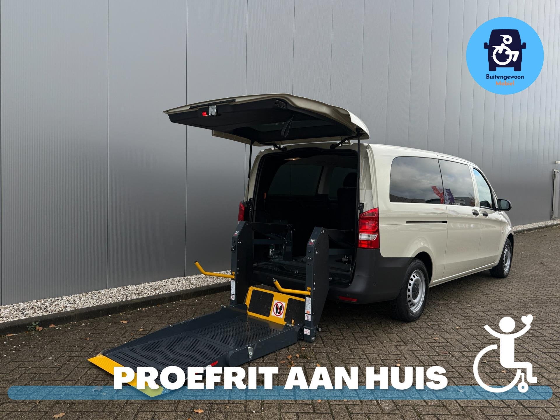 Mercedes-Benz Vito Tourer Rolstoelbus BTW 6 Pers., Auto's, Gebruikt, Zwart, 4 cilinders, Wit