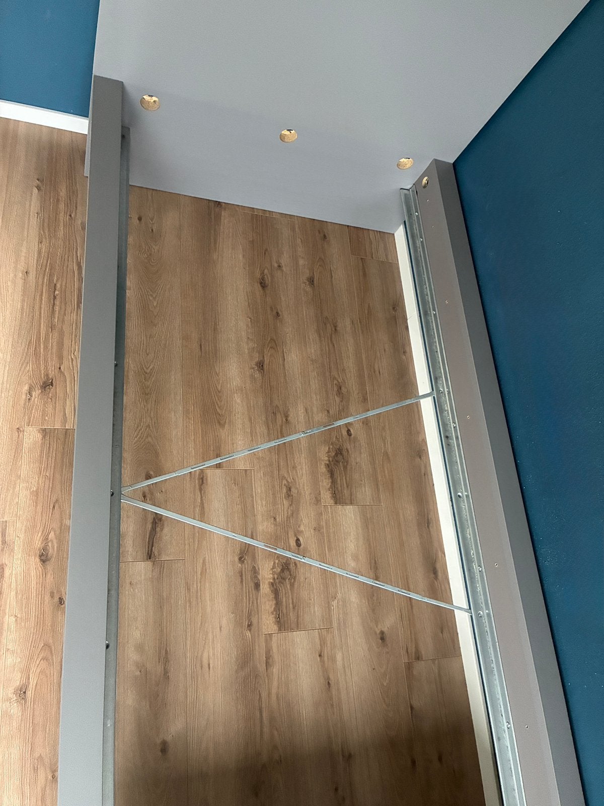 MALM bedonderstel grijs met LURÖY lattenbodem 90x200cm, Huis en Inrichting, Ophalen, 90 cm, Eenpersoons, Zo goed als nieuw