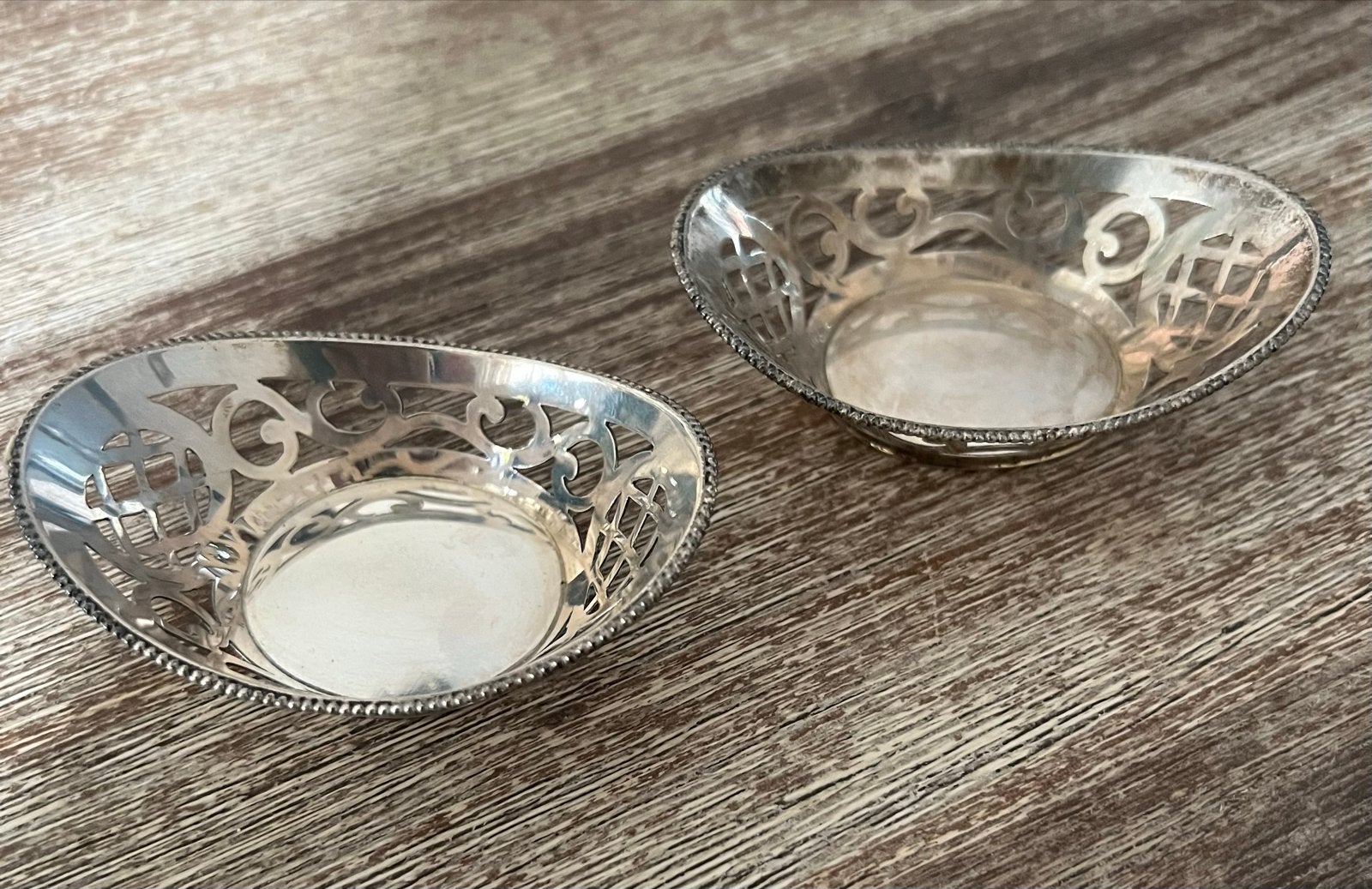 Zilveren Bonbon Mandjes (2 stuks) - Antiek, Ophalen of Verzenden, Zilver
