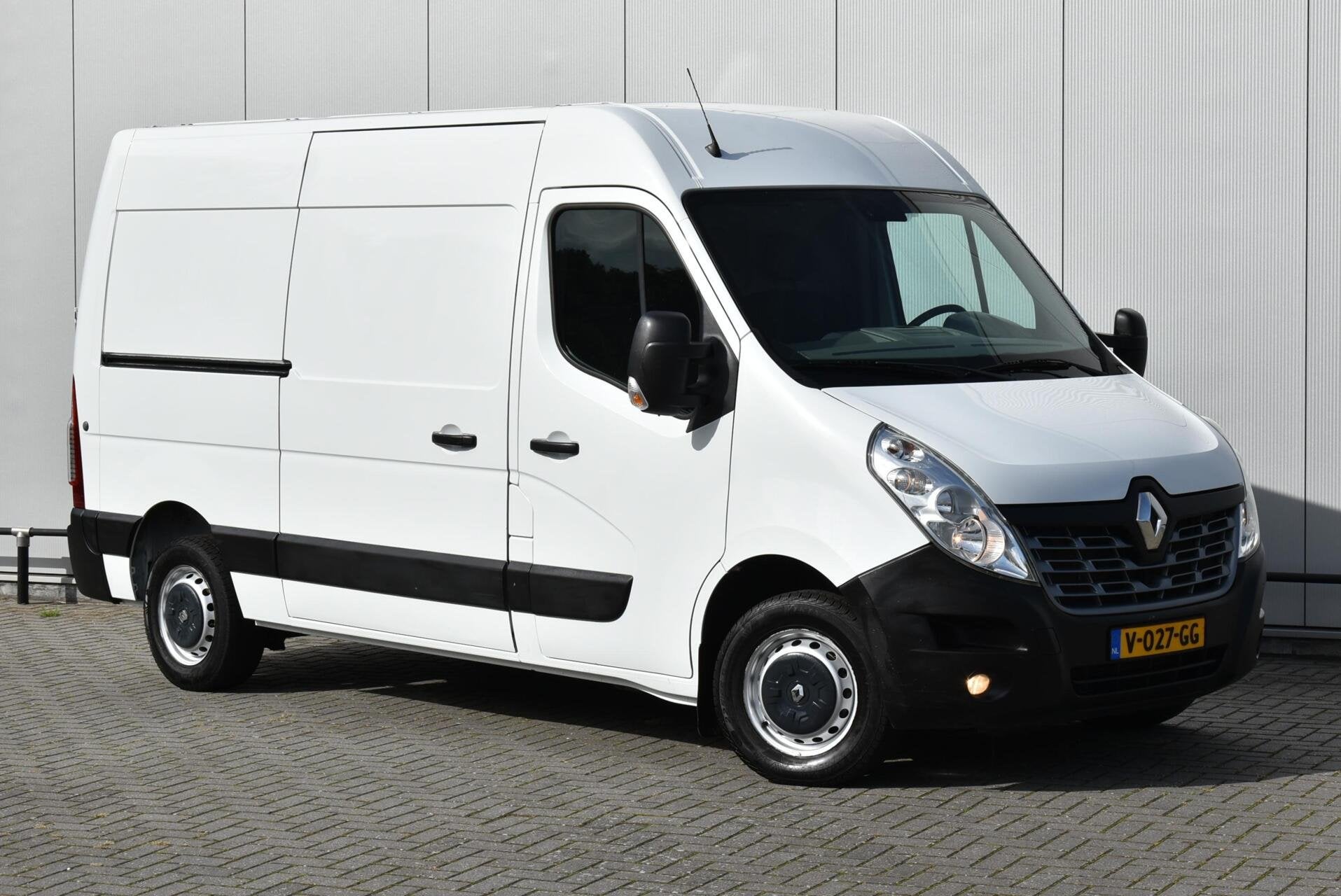 Renault Master 2.3 dCi L2H2 146 Pk Airco Navi Trekhaak Euro6, 145 pk, Gebruikt, 4 cilinders, Renault