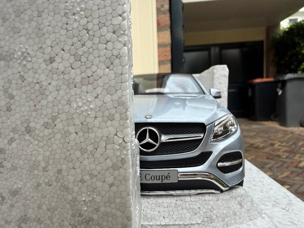 1:18 Mercedes GLE Coupe C292 zilver 2015 Norev B6 696 0358, Hobby en Vrije tijd, Auto, Nieuw, Norev, 70-72 Av. de Bohlen, Vaulx-en-Velin, 69120, France