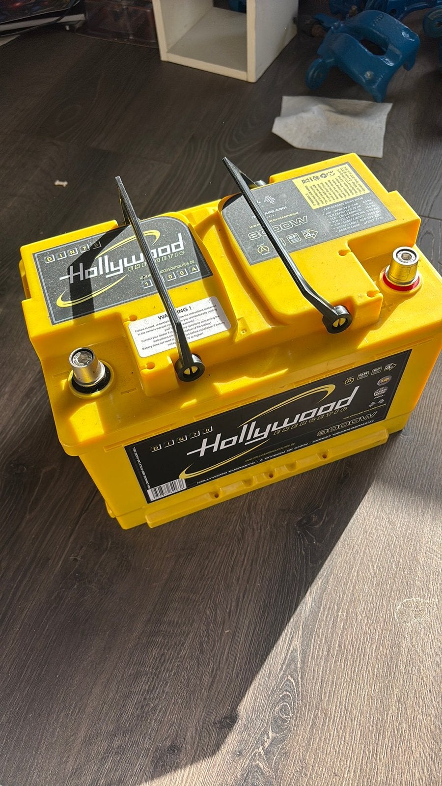 Hollywood 70 din accu, Ophalen, Nieuw