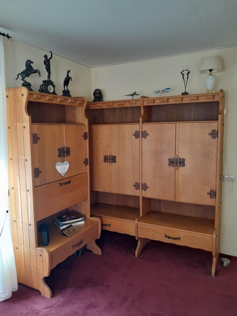 3 zeer degelijke massieve eikenhouten kasten met oa 5 laden, Antiek en Kunst, Antiek | Meubels | Kasten, Ophalen