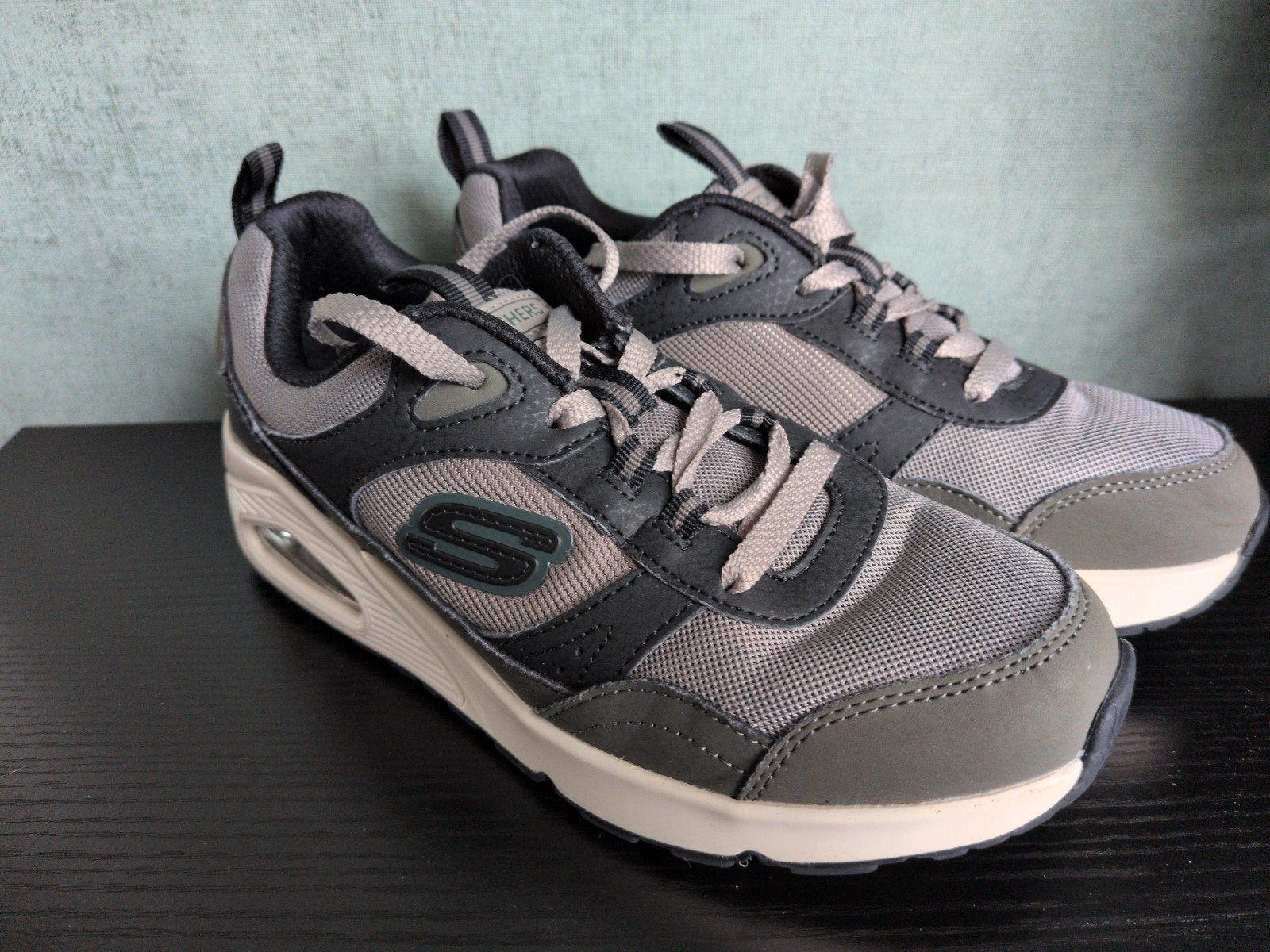 Skechers Sportschoenen Maat 35 - Zo goed als nieuw, Zo goed als nieuw, Jongen of Meisje, Sportschoenen, Skechers