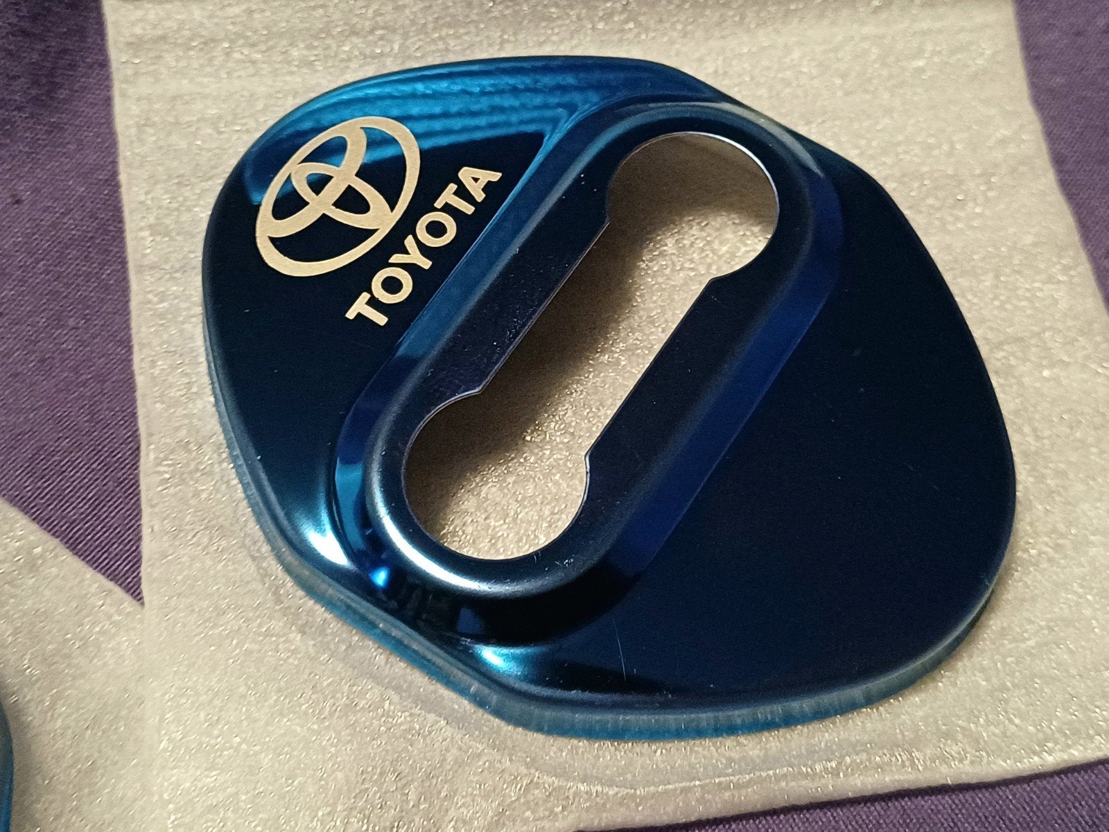 Toyota Deurslot Cover               Blauw (2 stuks) inw 40mm, Ophalen of Verzenden, Nieuw
