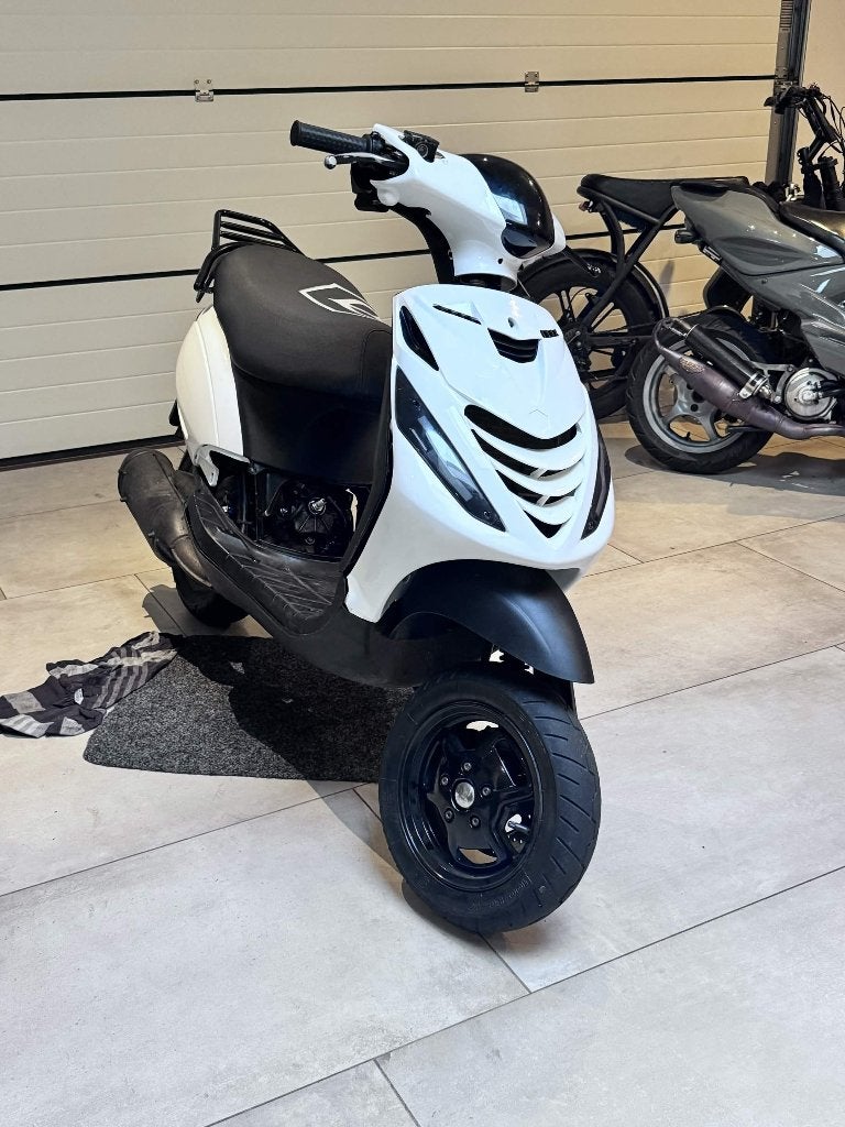 Piaggio Zip 172cc LC Brom M08, Fietsen en Brommers, Scooters | Piaggio, Ophalen, Tweetakt, Maximaal 45 km/u, Zip