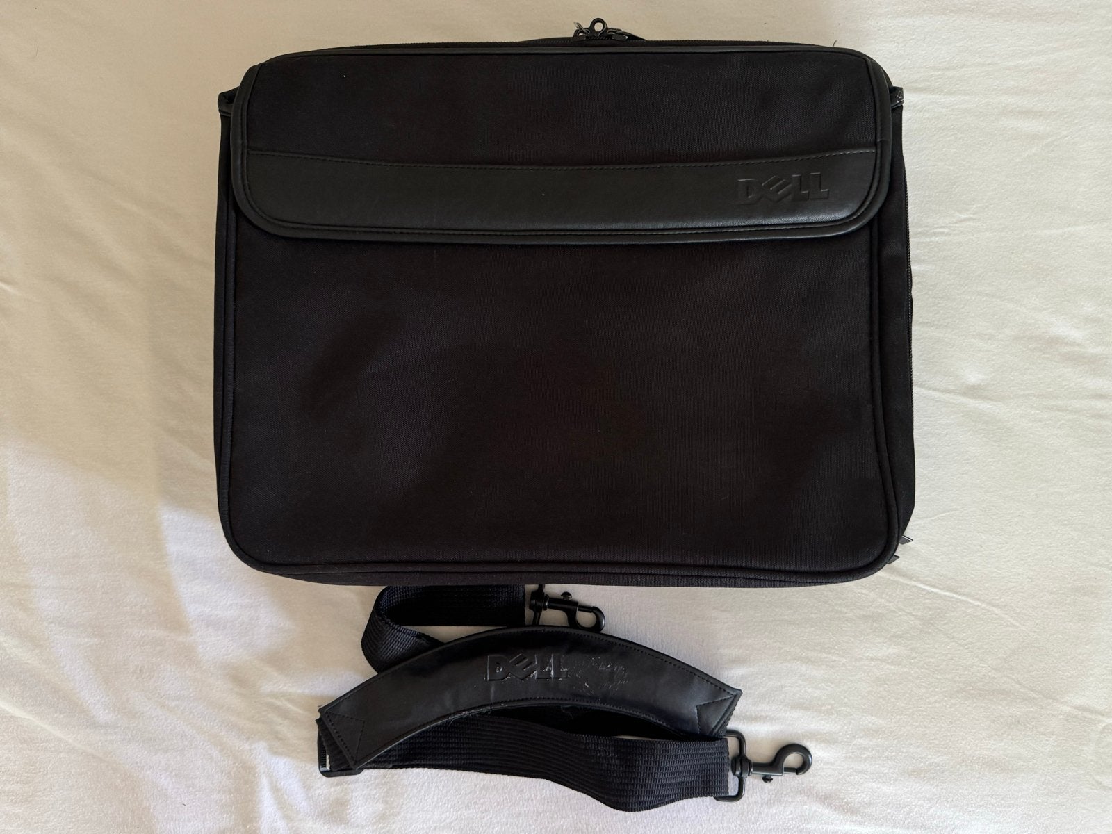 Dell laptoptas 32 x 40 cm - Zwart, Computers en Software, Laptoptassen, Gebruikt, Gevoerd laptopvak, 15 inch, Ophalen of Verzenden