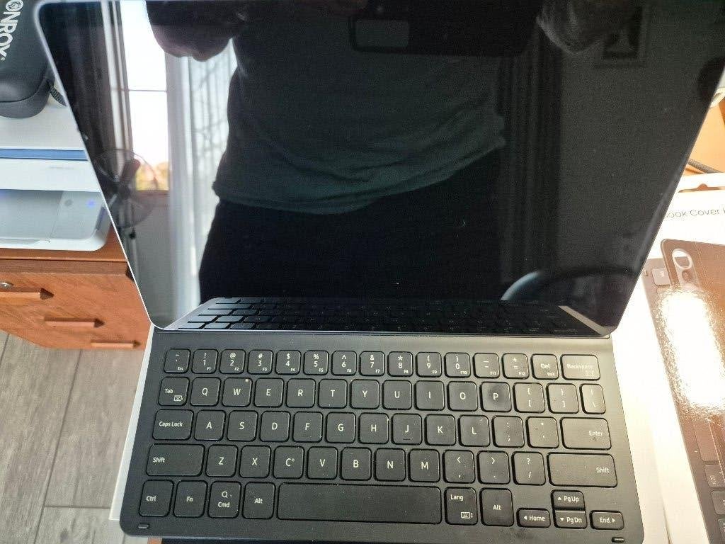 Samsung Galaxy Tab S9 FE en Book Cover Keyboard Slim, 11 inch, Uitbreidbaar geheugen, Ophalen of Verzenden, Zo goed als nieuw