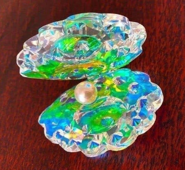 Mooie kleurrijke Kristal glas Schelp met f-parel decor, Verzamelen, Verzenden, Nieuw, Overige typen