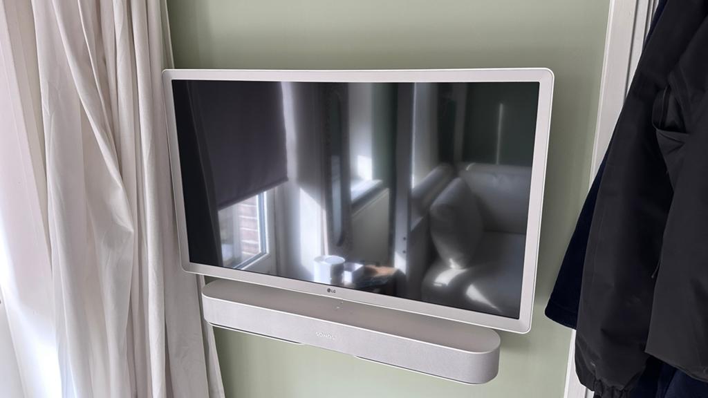 LG smart tv 32 inch wit, Ophalen, Zo goed als nieuw, 50 Hz, LG