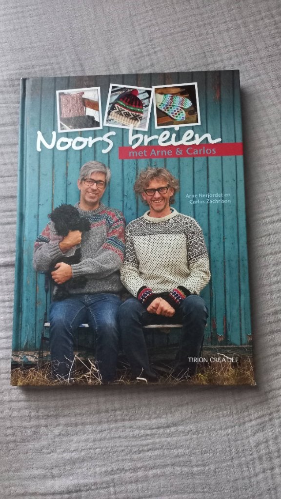 Noors Breien met Arne en Carlos, Ophalen of Verzenden, Nieuw, Breien, Patroon of Boek