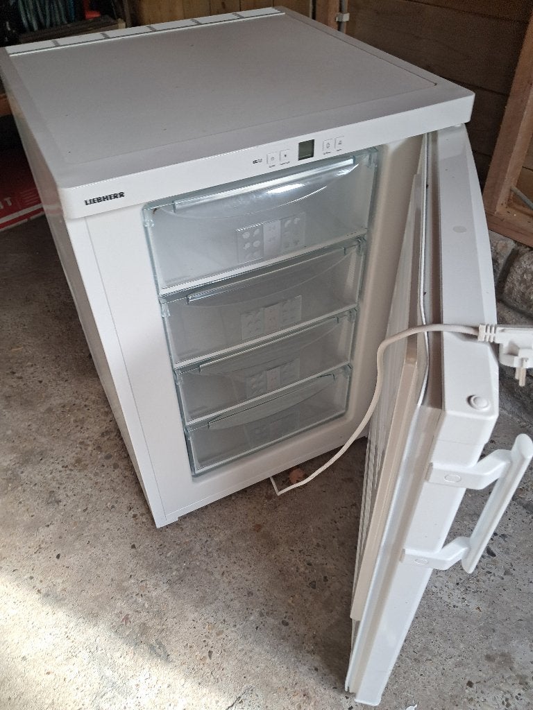 Diepvries Liebherr, 75 tot 100 liter, 60 cm of meer, Zo goed als nieuw, Met vriesvak
