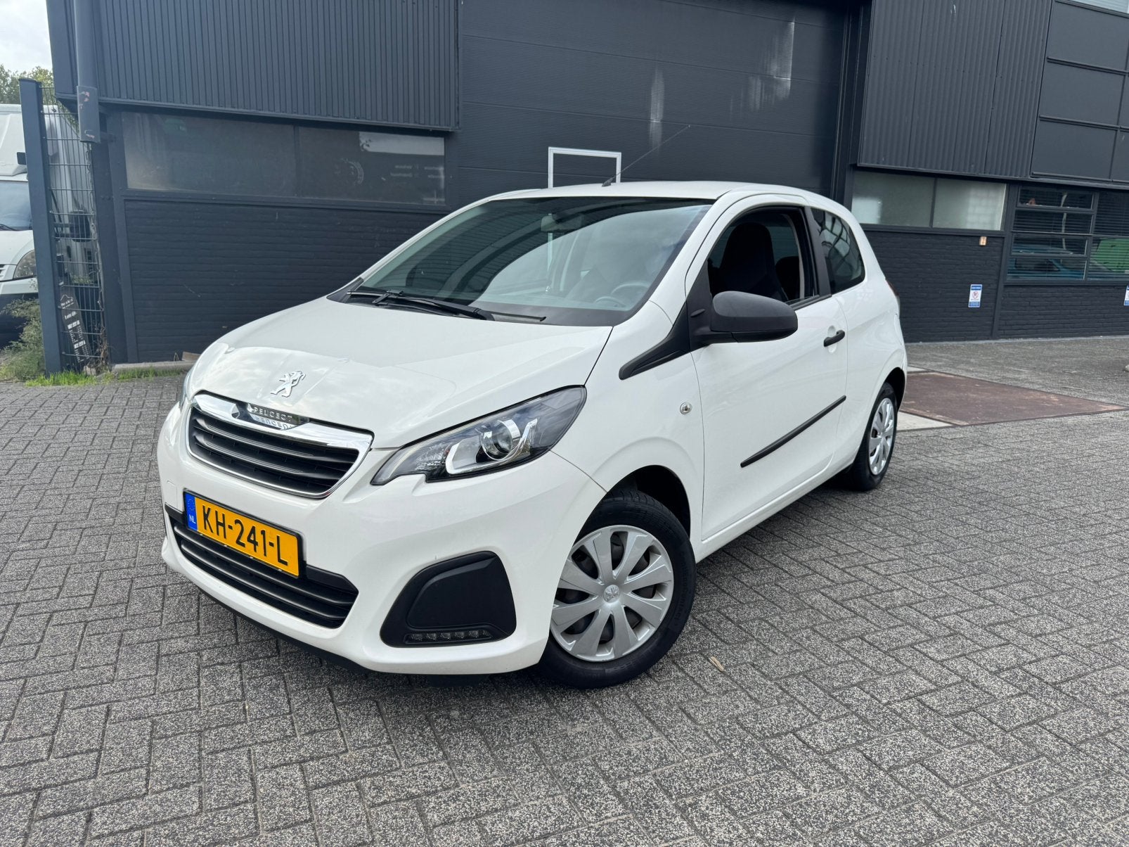 Peugeot 108 | 24.850KM NAP | Recent onderhouden, Voorwielaandrijving, Stof, Wit, Handgeschakeld