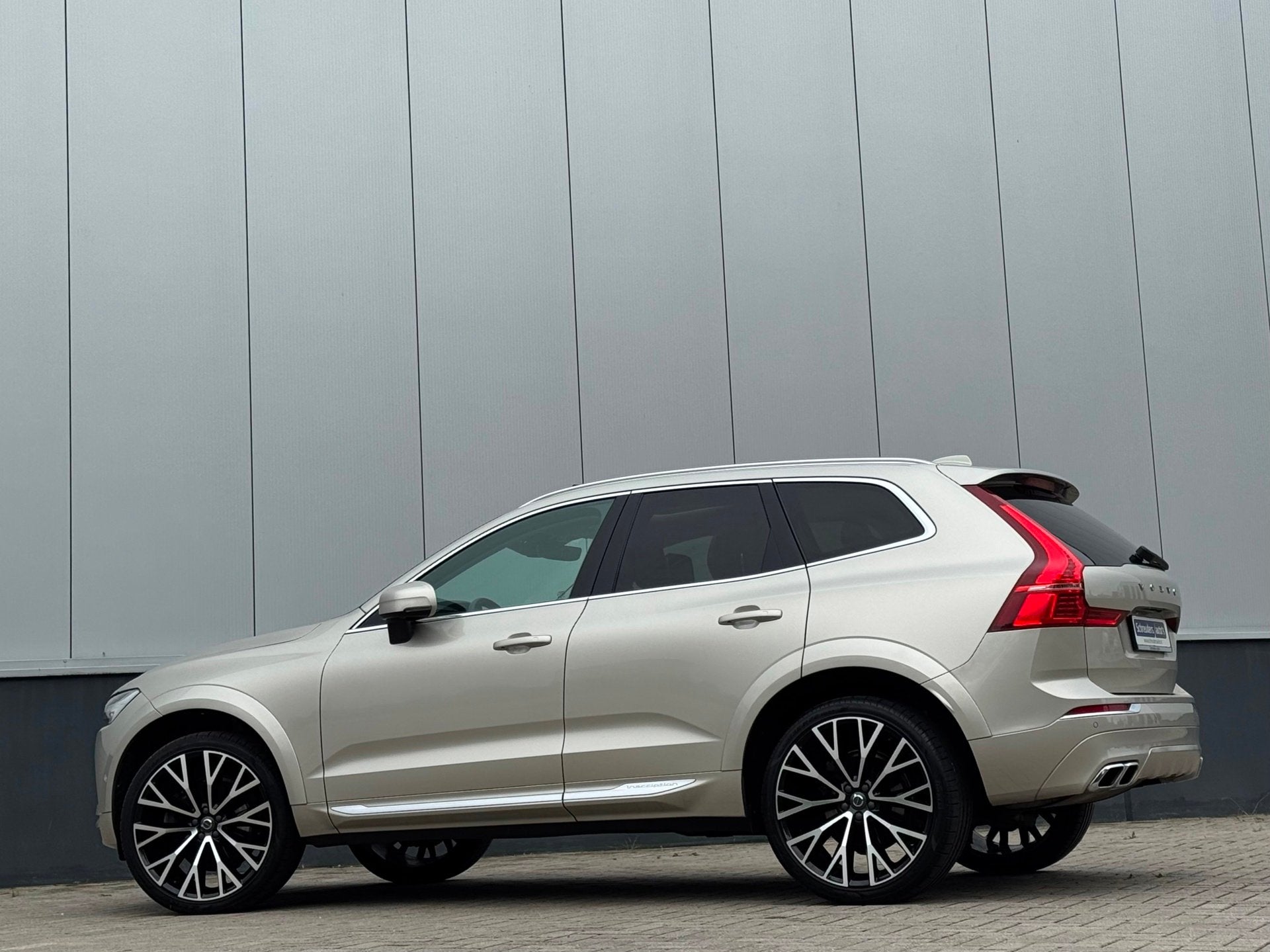 Volvo XC60 2.0 T6 AWD Inscription B&W 360 HUD PANO 22 Luchtv, Dealer onderhouden, Gebruikt, Euro 6, XC60