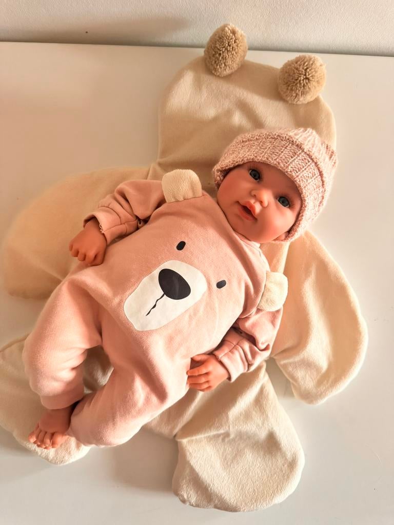 Llorens baby pop met geluid, Kinderen en Baby's, Speelgoed | Poppen, Ophalen of Verzenden, Zo goed als nieuw, Babypop