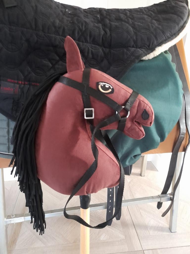 Rood bruine hobby horse, Ophalen of Verzenden, Nieuw, Jongen of Meisje