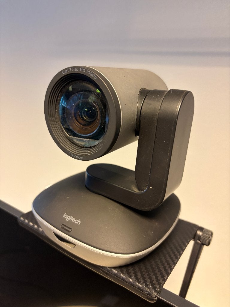 Logitech Group Conference Systeem - Compleet, Computers en Software, Webcams, Gebruikt, Logitech, Ophalen of Verzenden, Monitorclip