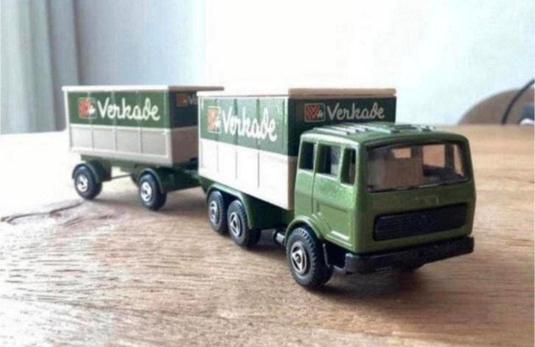 Mercedes Verkade vrachtwagen met aanhanger – EFSI Holland, Ophalen of Verzenden, Zo goed als nieuw, Bus of Vrachtwagen