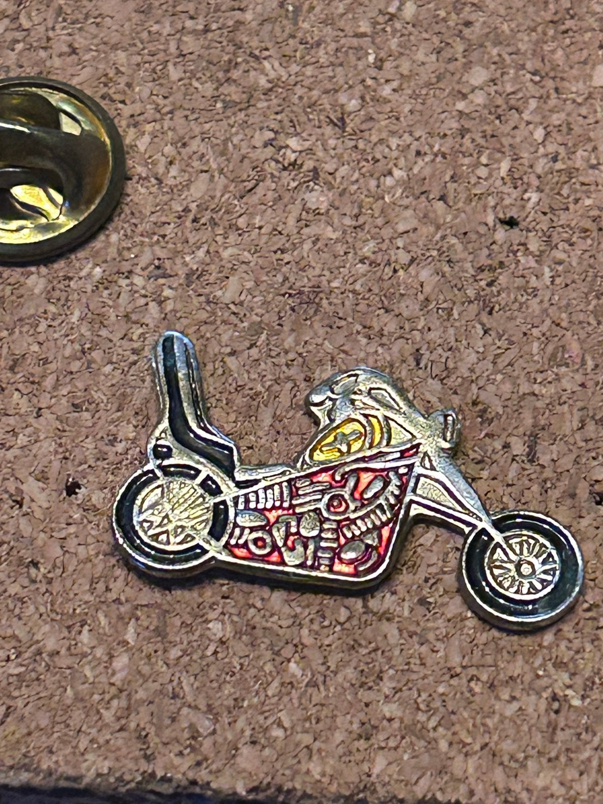 Motorfiets Pin - Uniek Design, Ophalen of Verzenden, Zo goed als nieuw, Transport, Speldje of Pin