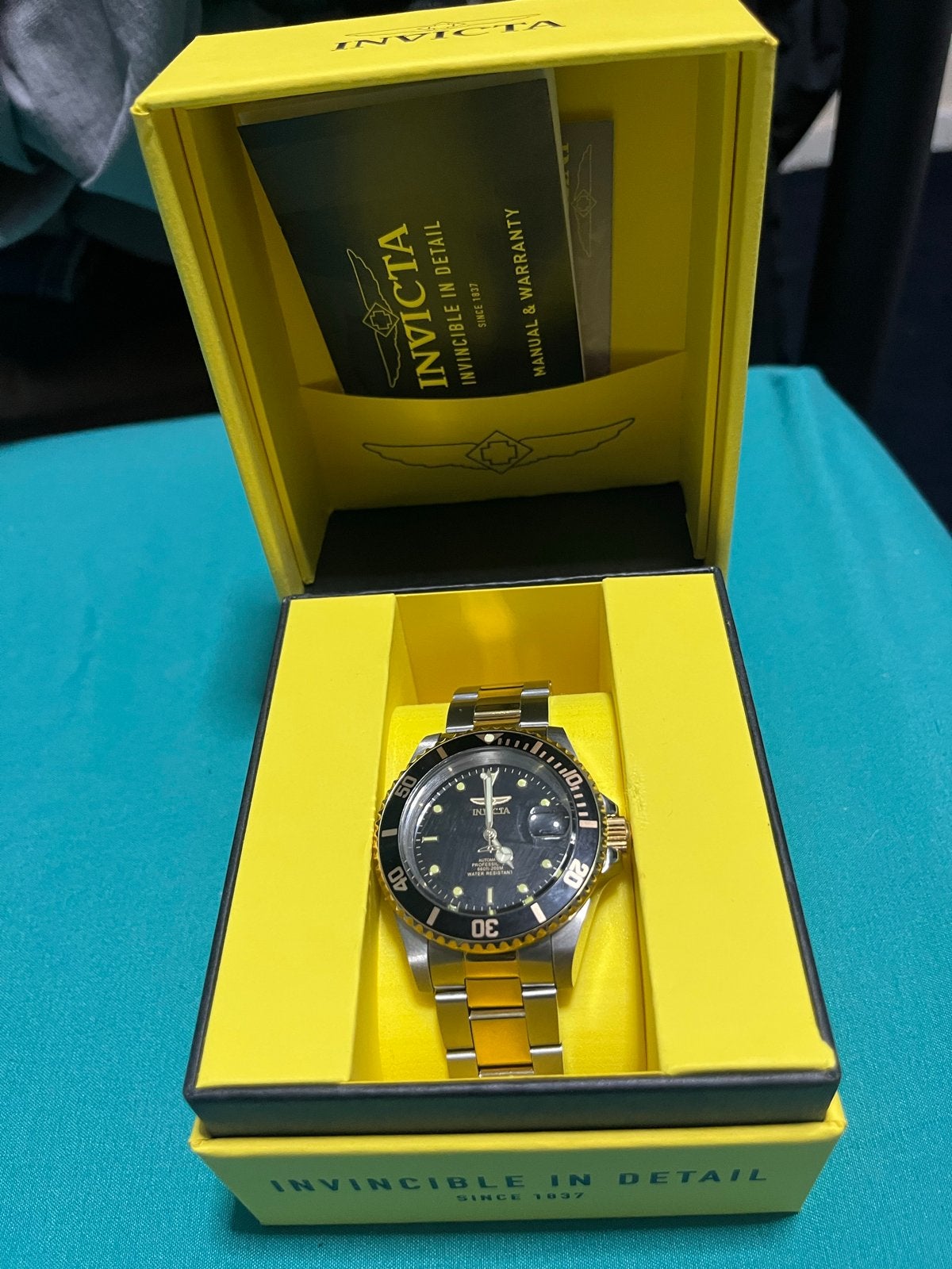 Invicta Pro Diver Herenhorloge - Zwart/Goud, Sieraden, Tassen en Uiterlijk, Staal, Polshorloge, Overige materialen, Zo goed als nieuw