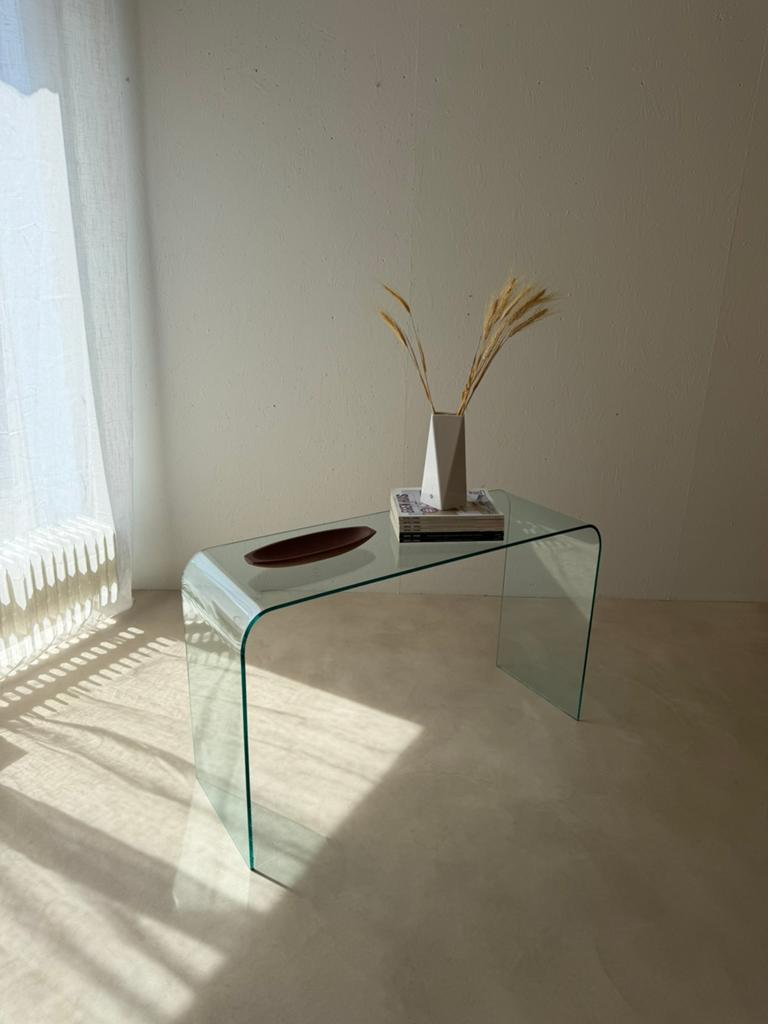 Italiaanse glazen sidetable jaren 80 gebogen glas, Gebruikt, 100 tot 150 cm, Ophalen of Verzenden, Glas
