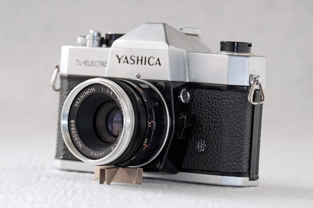 Yashica TL, Yashica Yashinon 5cm 2.8 vintage pre-set M42, Audio, Tv en Foto, Fotocamera's Analoog, Ophalen of Verzenden, Gebruikt