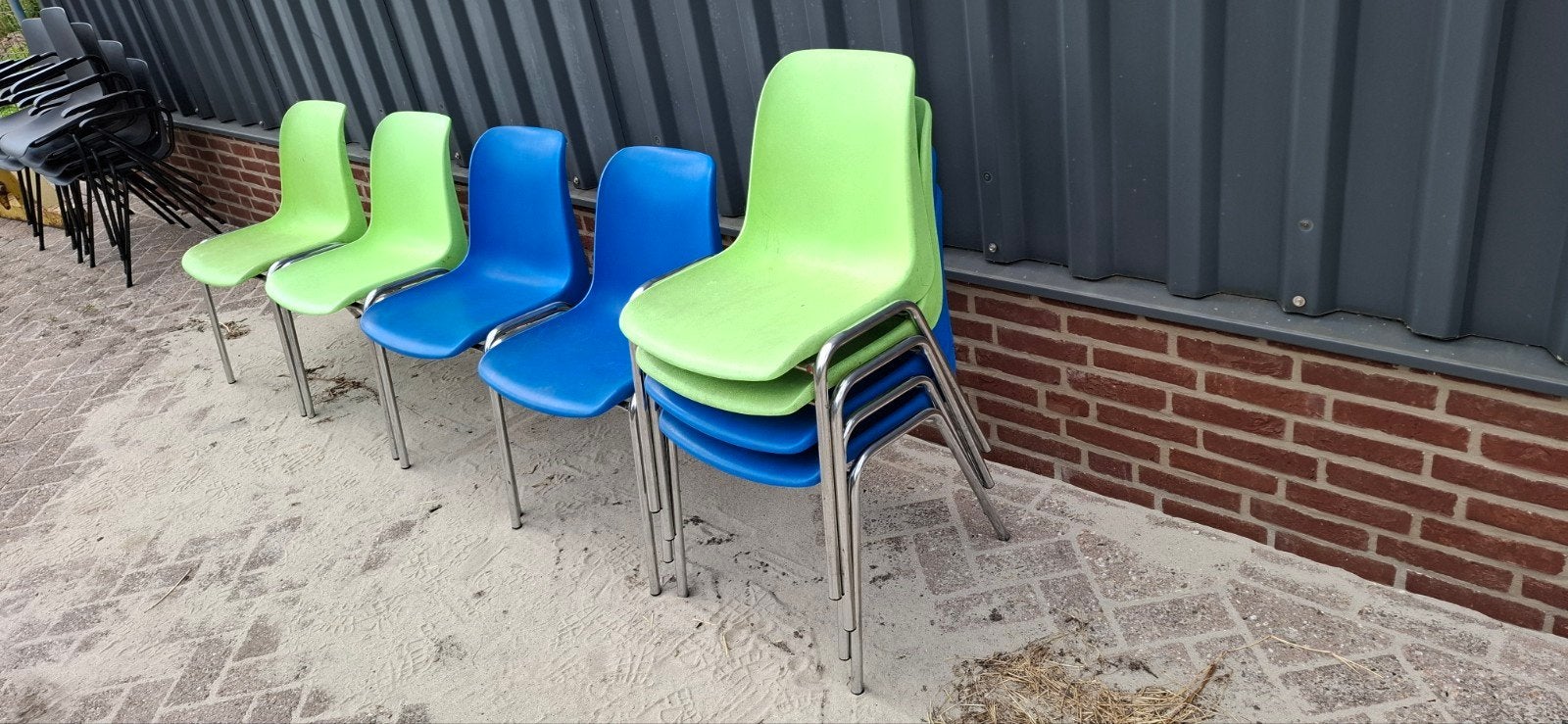 8x stapelstoelen, Ophalen