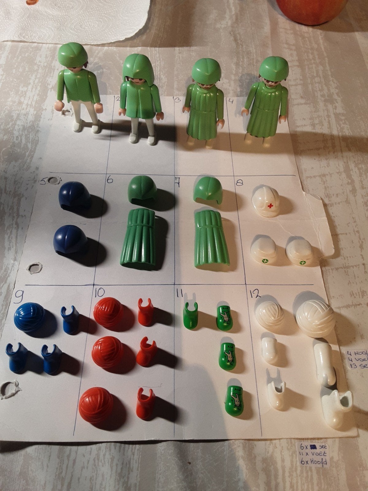onderdelen popjes aankleding ziekenhuis, Losse onderdelen, Overige typen, Ophalen of Verzenden, Zo goed als nieuw