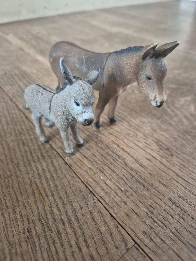 Schleich Ezel met kindje, Verzamelen, Ophalen of Verzenden, Zo goed als nieuw, Boerderijdier, Beeldje of Figuurtje