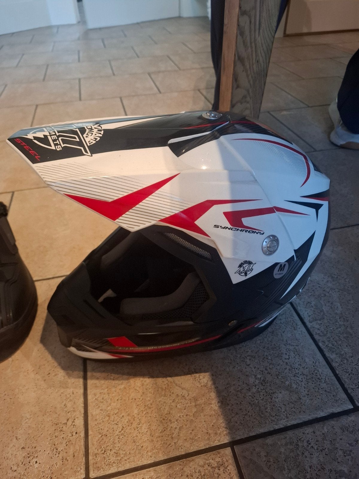 crossmotor helm Steel Synchrony - Maat M 57-58, Motoren, M, Tweedehands, Ophalen, Overige merken