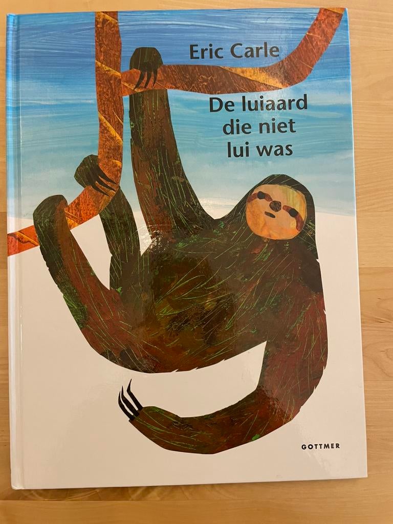 Boek: de luiaard die niet lui was (Eric Carle), Ophalen of Verzenden, Gelezen, Fictie algemeen
