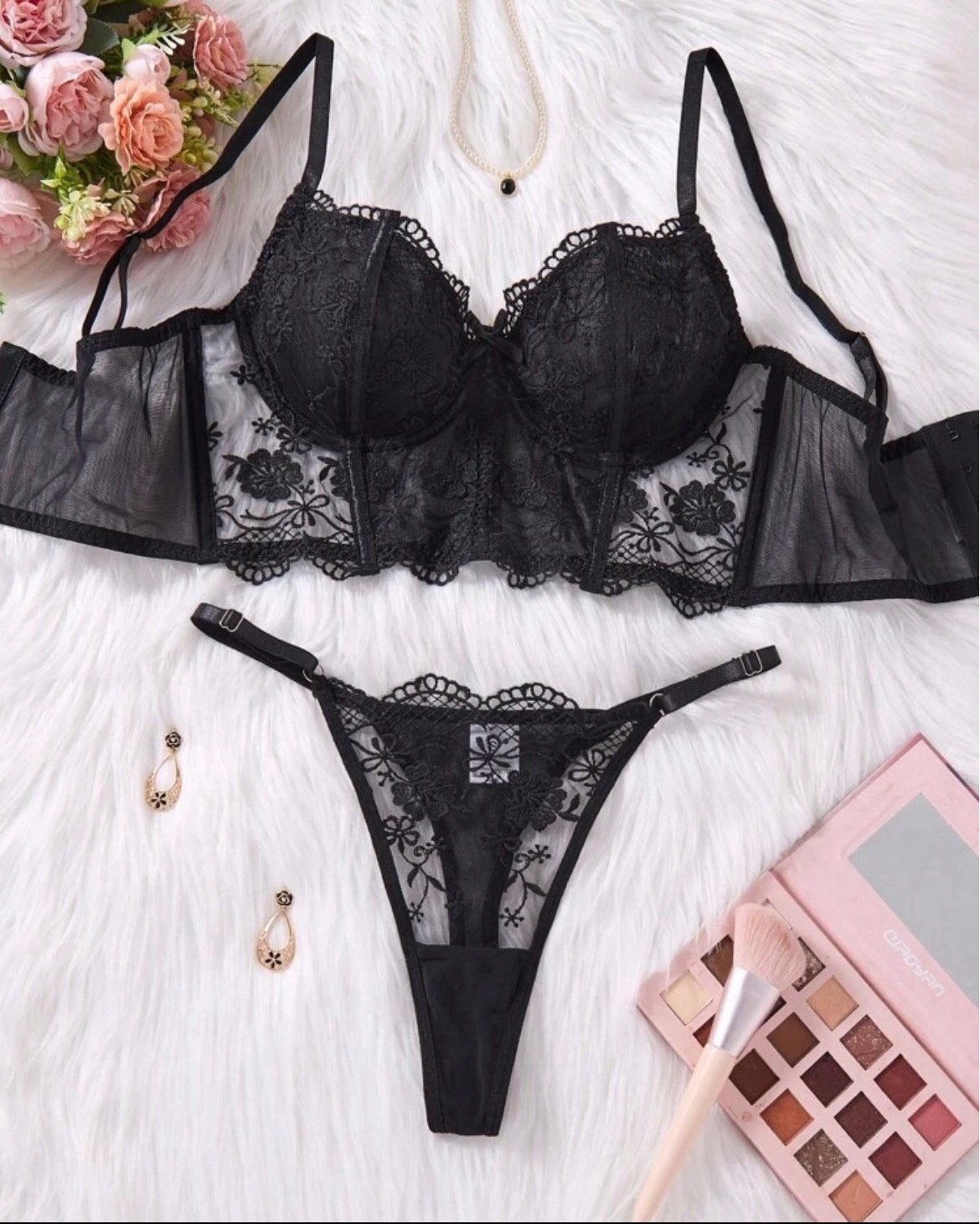 Nieuwe zwarte lingerie set 85C /XL Hunkemöller insp, Kleding | Dames, Ondergoed en Lingerie, Ophalen of Verzenden, Zwart