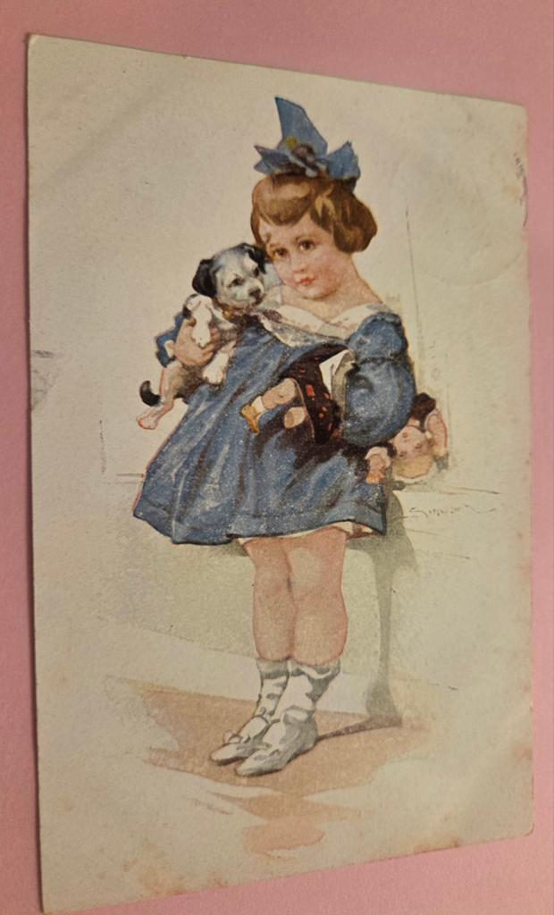 Klein meisje in blauw jurkje met hondje en pop, Verzenden, Voor 1920, Gelopen, Kinderen
