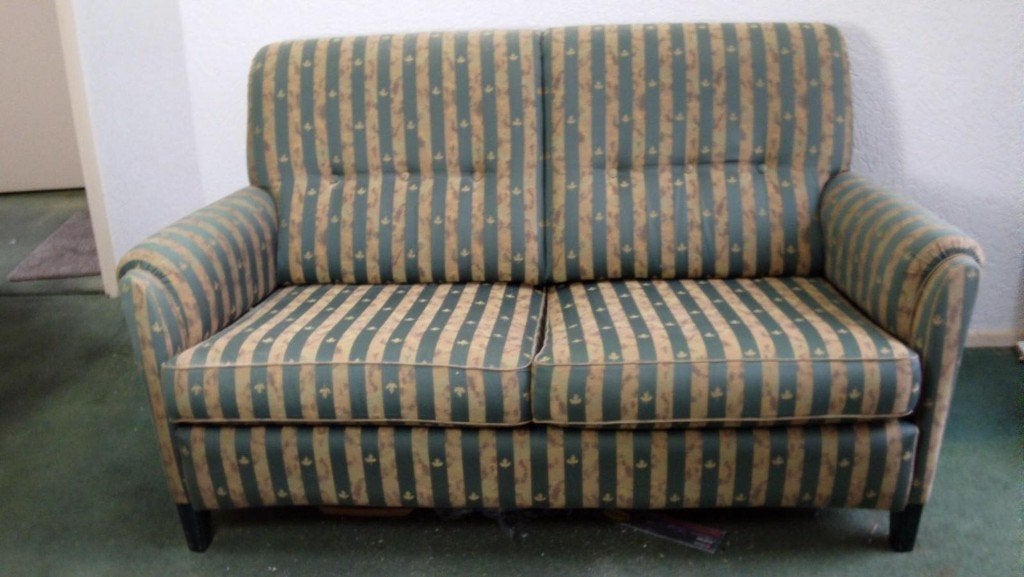 klassiek Engelse tweezitsbank en fauteuil, Ophalen, Zo goed als nieuw