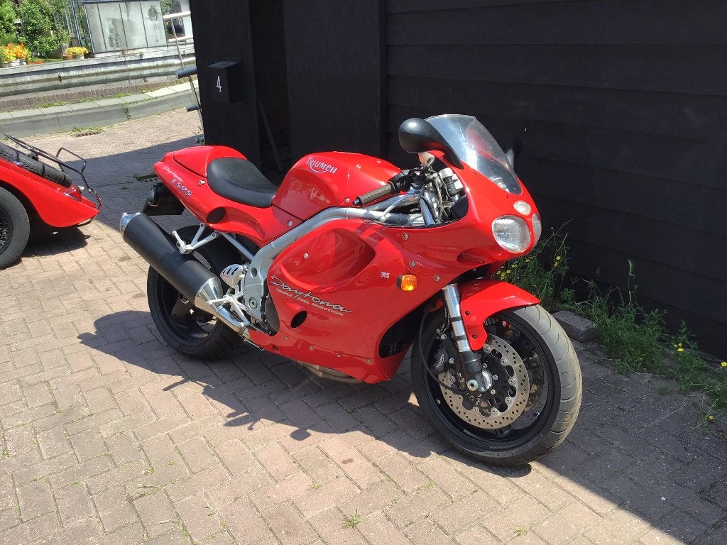 TRIUMPH DAYTONA T 595, Motoren, Super Sport, Particulier