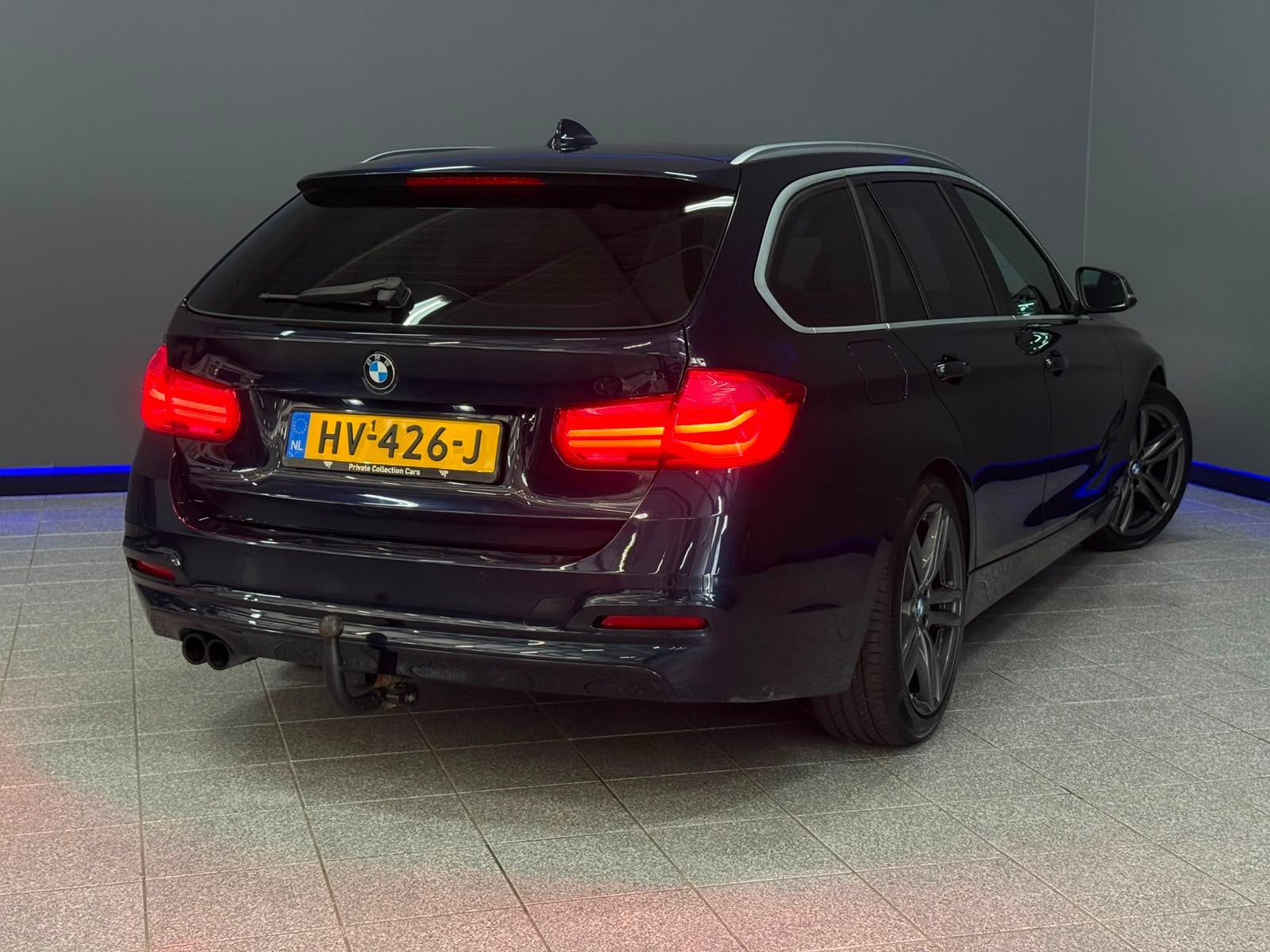 BMW 3 Serie Touring 320d EDE Corporate Lease Essential, Automaat, 745 kg, 4 cilinders, Blauw