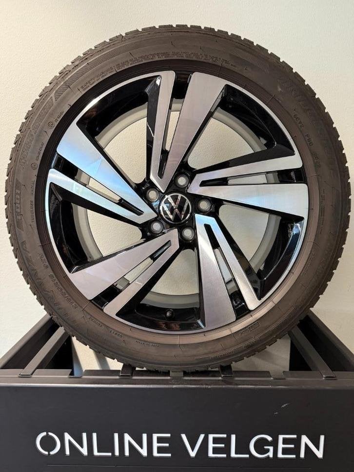 Zomer Set 18 inch Originele Volkswagen T-Roc velgen + banden, Niet ingevuld, 18 inch, Velg(en), Niet ingevuld