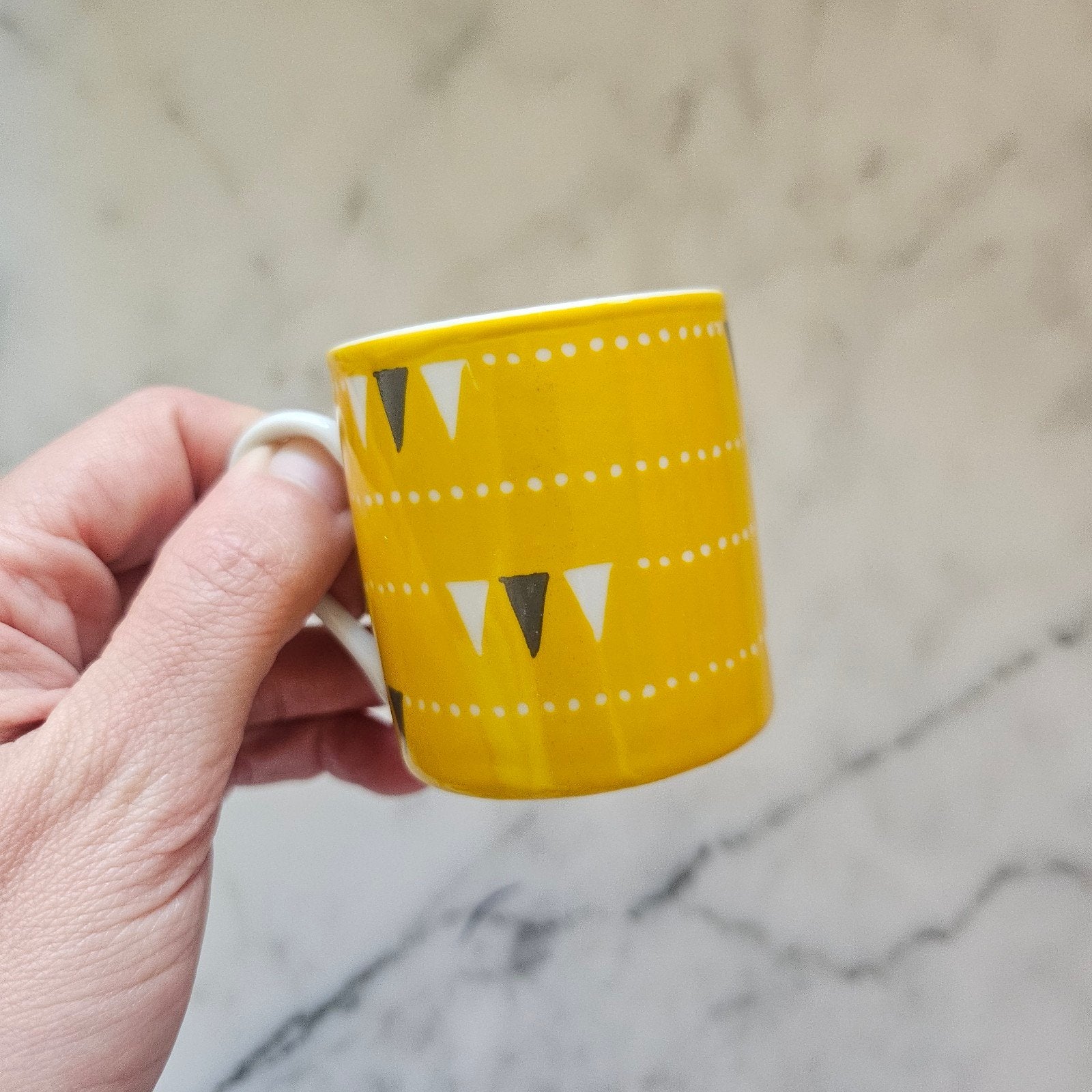 Mini Moderns voor Magpie Espresso Kopje Geel slingers grijs, Overige typen, Geel, Ophalen of Verzenden, Zo goed als nieuw