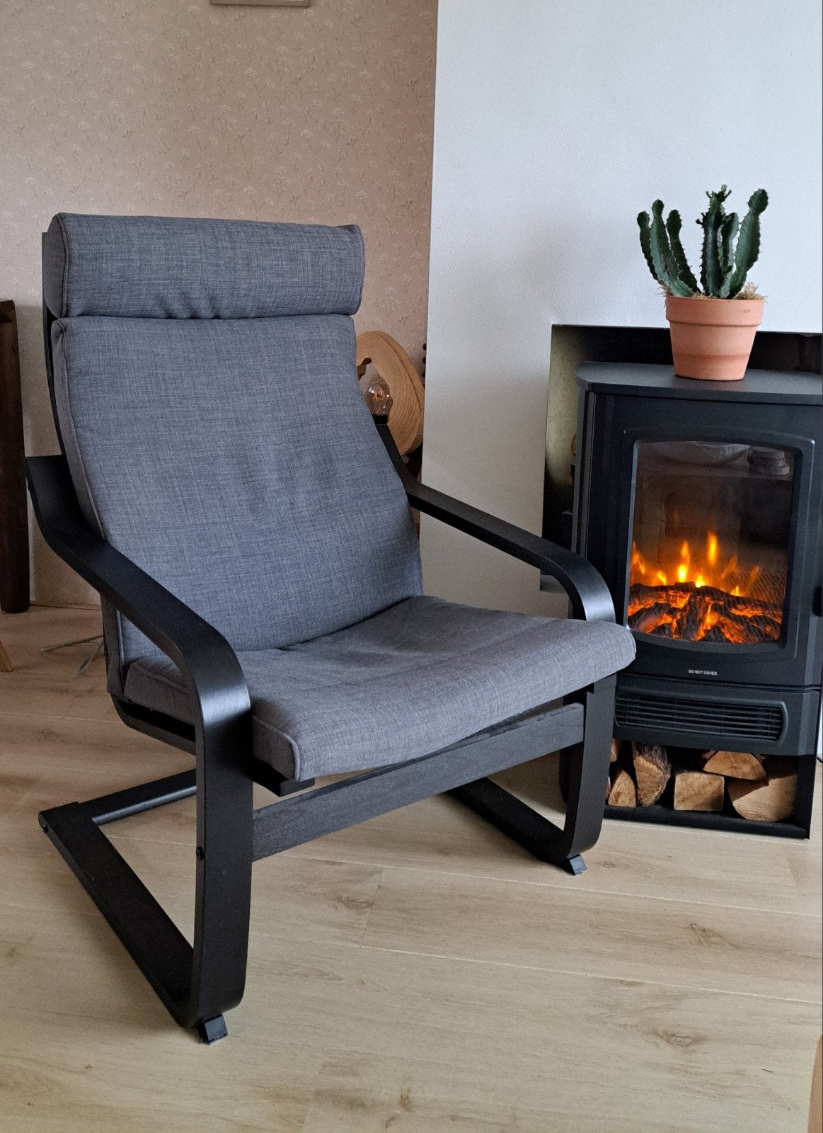 IKEA Poäng fauteuil met grijs kussen, Ophalen, Hout, Gebruikt, 75 tot 100 cm