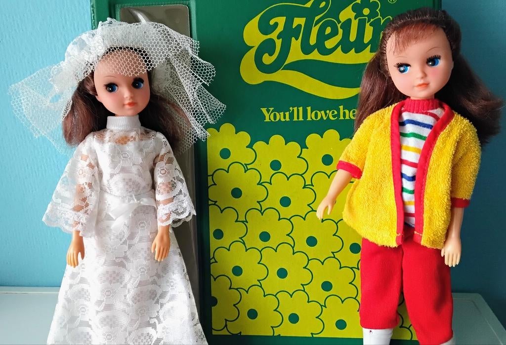 Vintage Barbie Fleur/Koffertje Kleertjes&Accessoires, Verzenden, Gebruikt, Pop