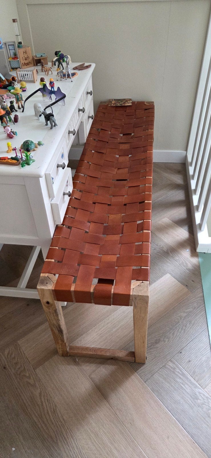 Kave Home Calixta bankje hout met leer, Ophalen
