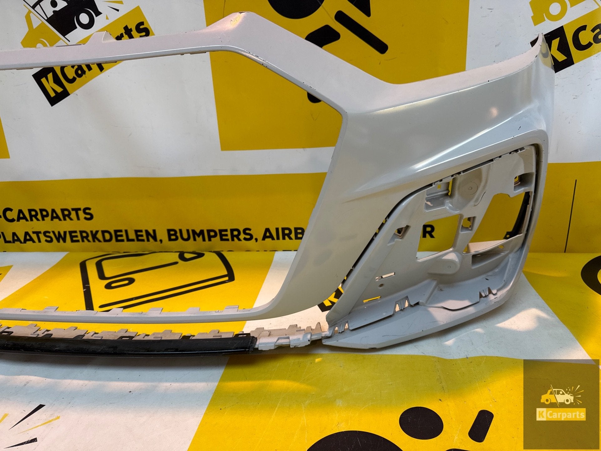 Audi A1 82A s line voorbumper Origineel 82A807437F, Auto-onderdelen, Info@fabrikant.eu, Bumper, Fabrikant BV, Gebruikt