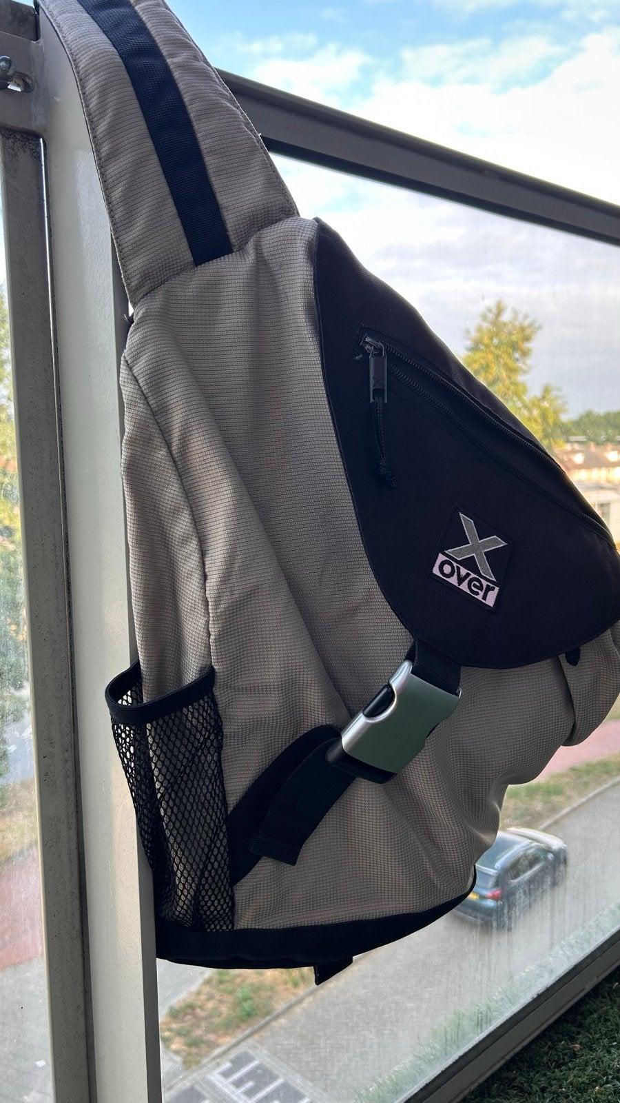 X-Over Sling Bag - Beige/Zwart, Waterafstotend, Overige merken, 25 tot 40 cm, Ophalen of Verzenden, Zo goed als nieuw