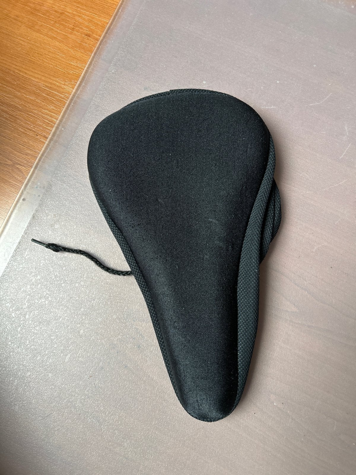 Zwart fietszadelhoesje - Gel vulling voor comfort, Ophalen of Verzenden, Zo goed als nieuw