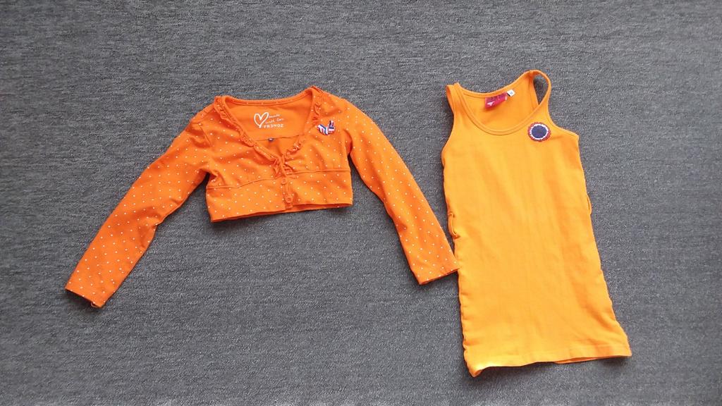 Jurkje 116 en bolero vestje 104,, Ophalen of Verzenden, Zo goed als nieuw, Meisje, Trui of Vest