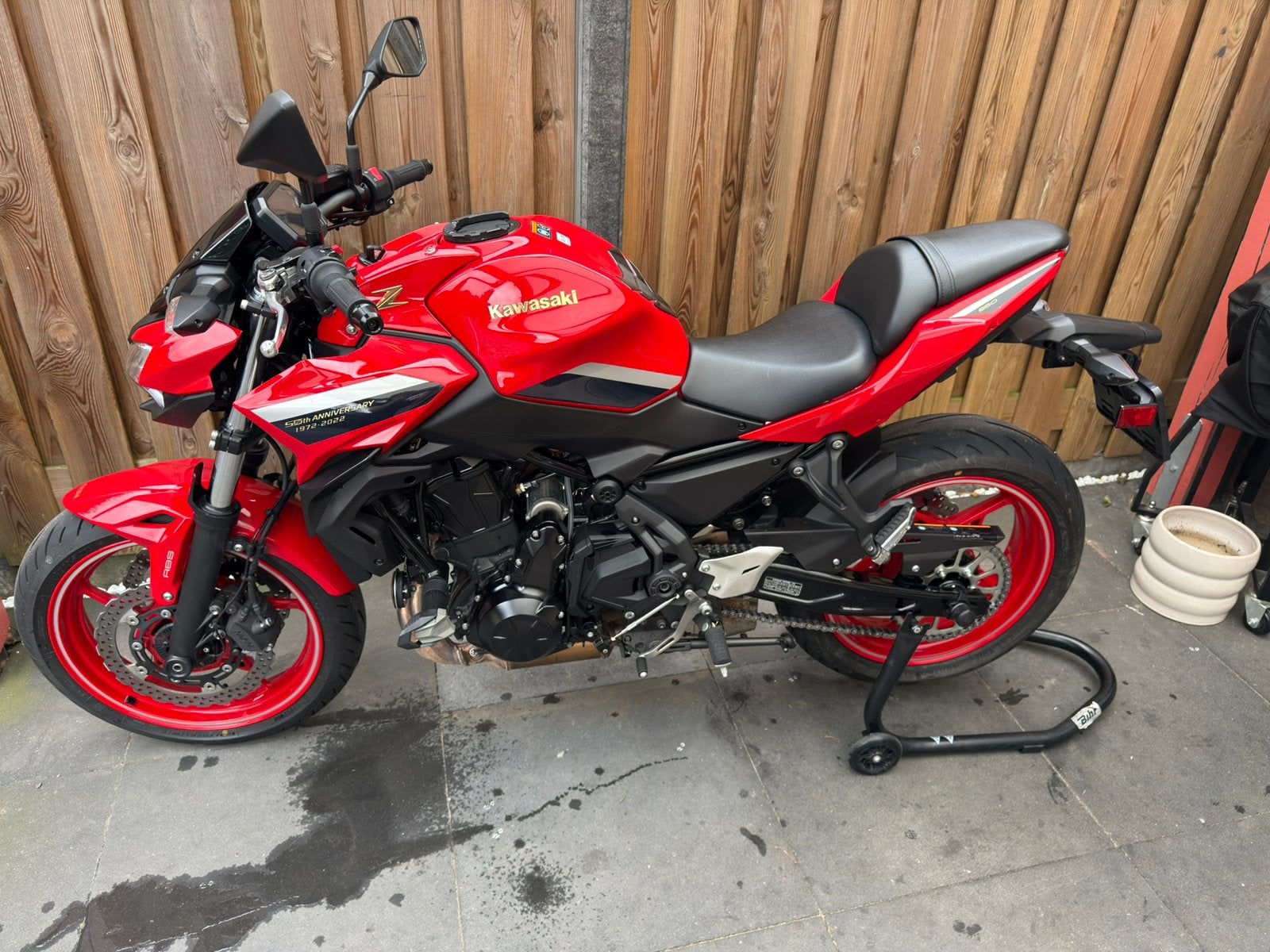 Kawasaki Z650 50th anniversary edition 2022, Motoren, ABS, 2 cilinders, Motorrijbewijs A, Gebruikt