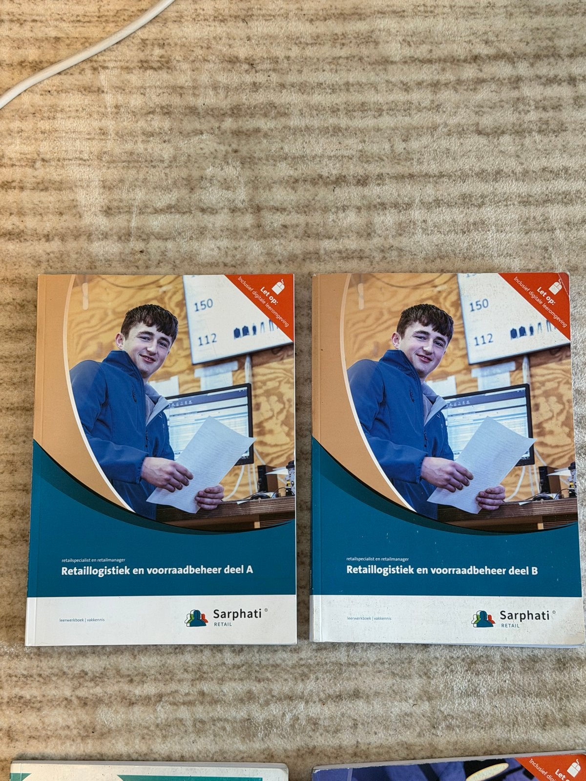 Sarphati Retaillogistiek en voorraadbeheer deel A en B, Boeken, Ophalen, Zo goed als nieuw, Overige niveaus, Overige vakken