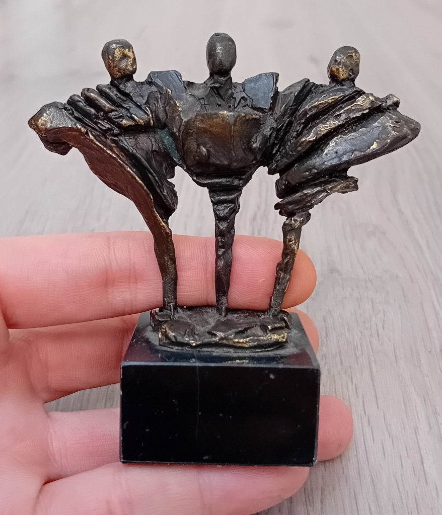 Bernadette Leijdekkers De Lezing Sculptuur,, Verzenden