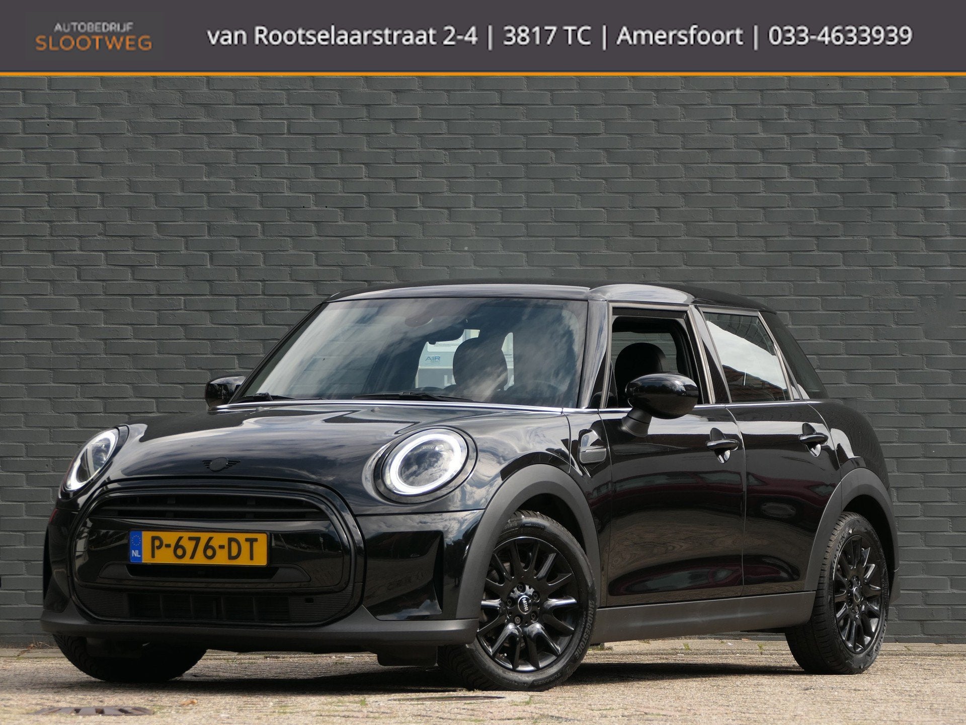 Mini Cooper 1.5 Business Edition | Leer | Navi | Stoelverw., Auto's, 136 pk, Zwart, 3 cilinders, Cooper
