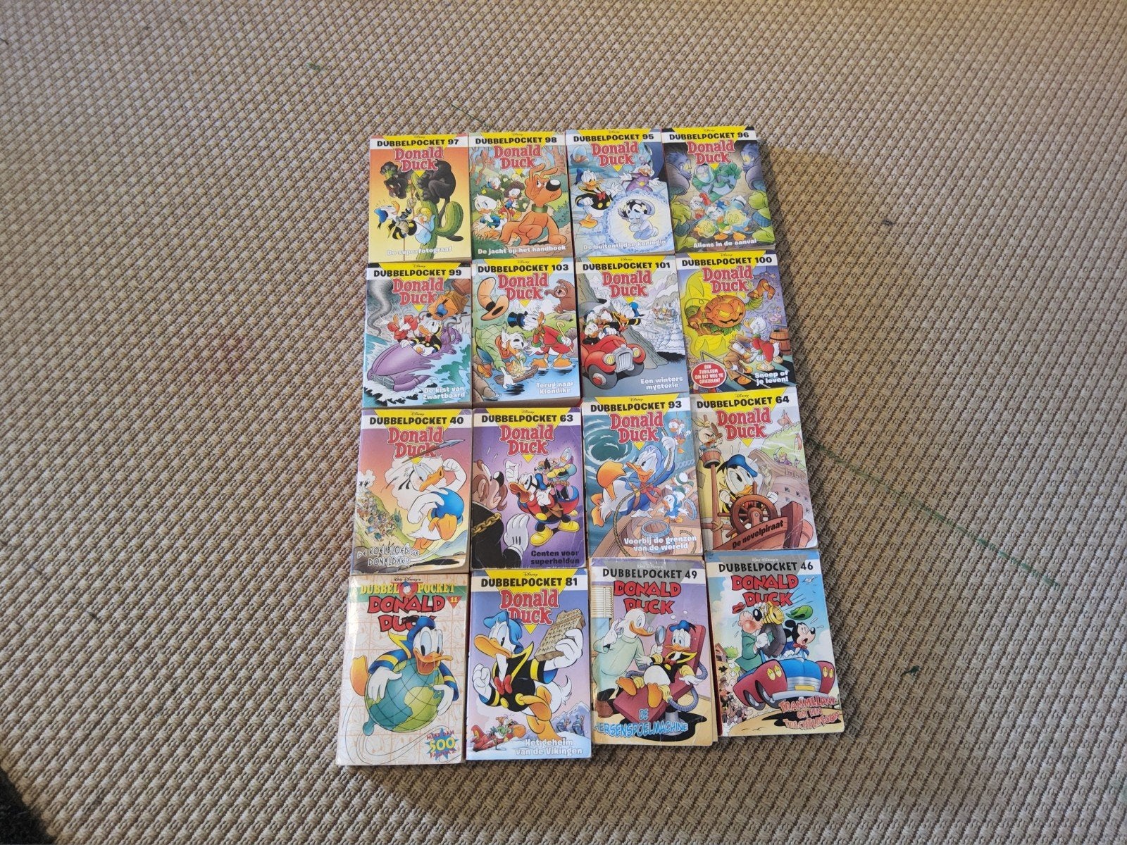 Donald Duck DubbelPockets, Boeken, Gelezen, Ophalen of Verzenden, Walt Disney  Donald duck, Meerdere stripboeken